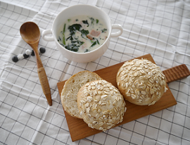 2018月9月のイーストクラスのメニュー